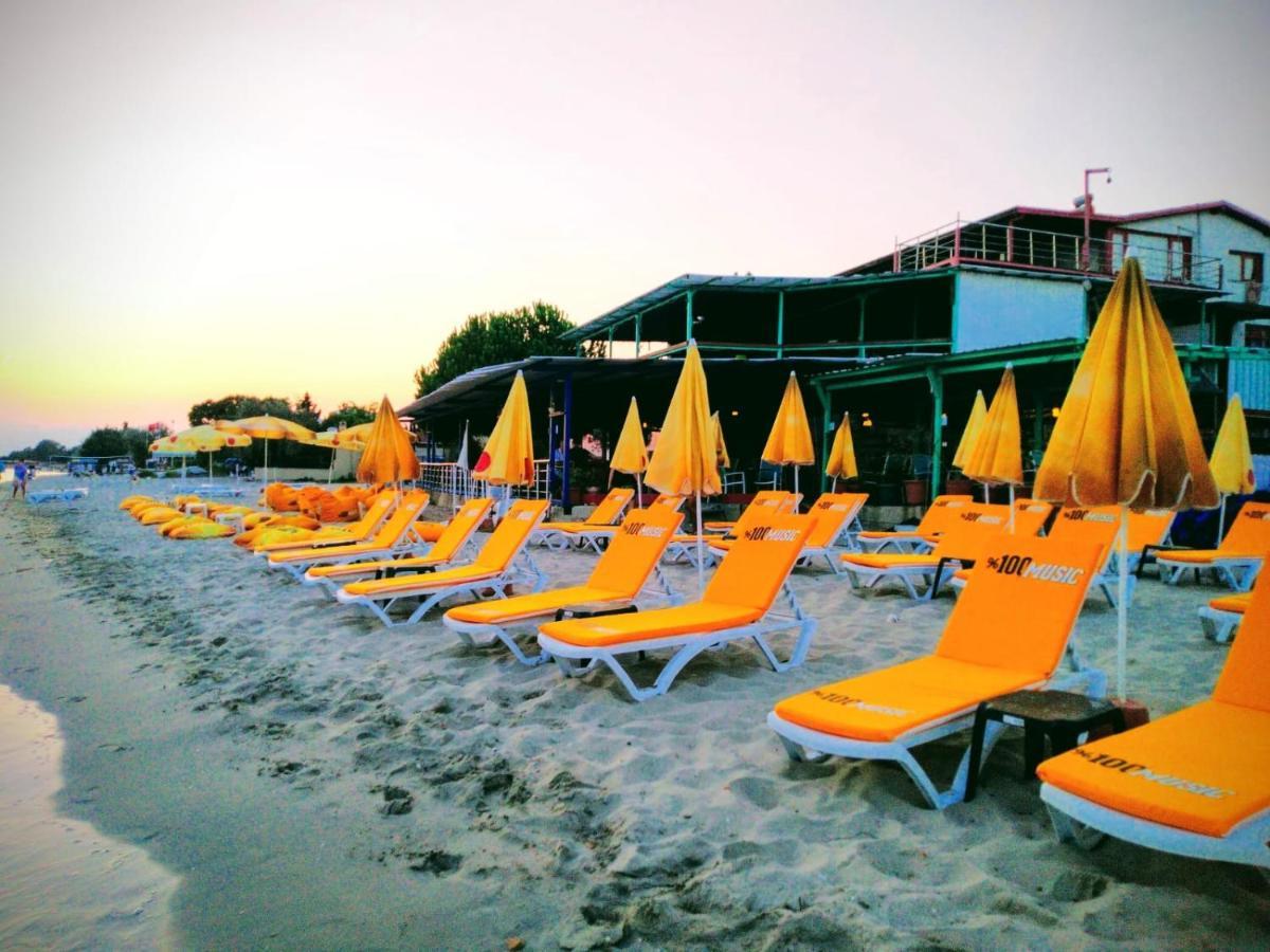 Hotel Ennis Inn Rodostó Kültér fotó