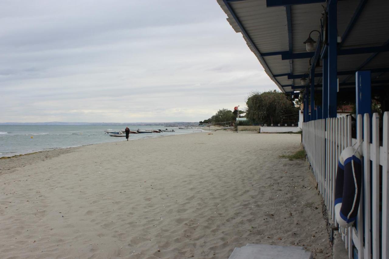 Hotel Ennis Inn Rodostó Kültér fotó